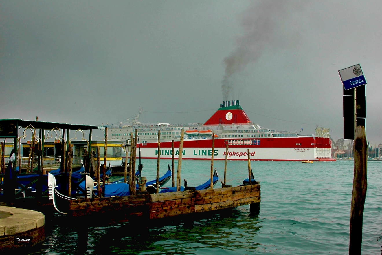 Diapositive 08++Charme_et_Tempete.jpeg 